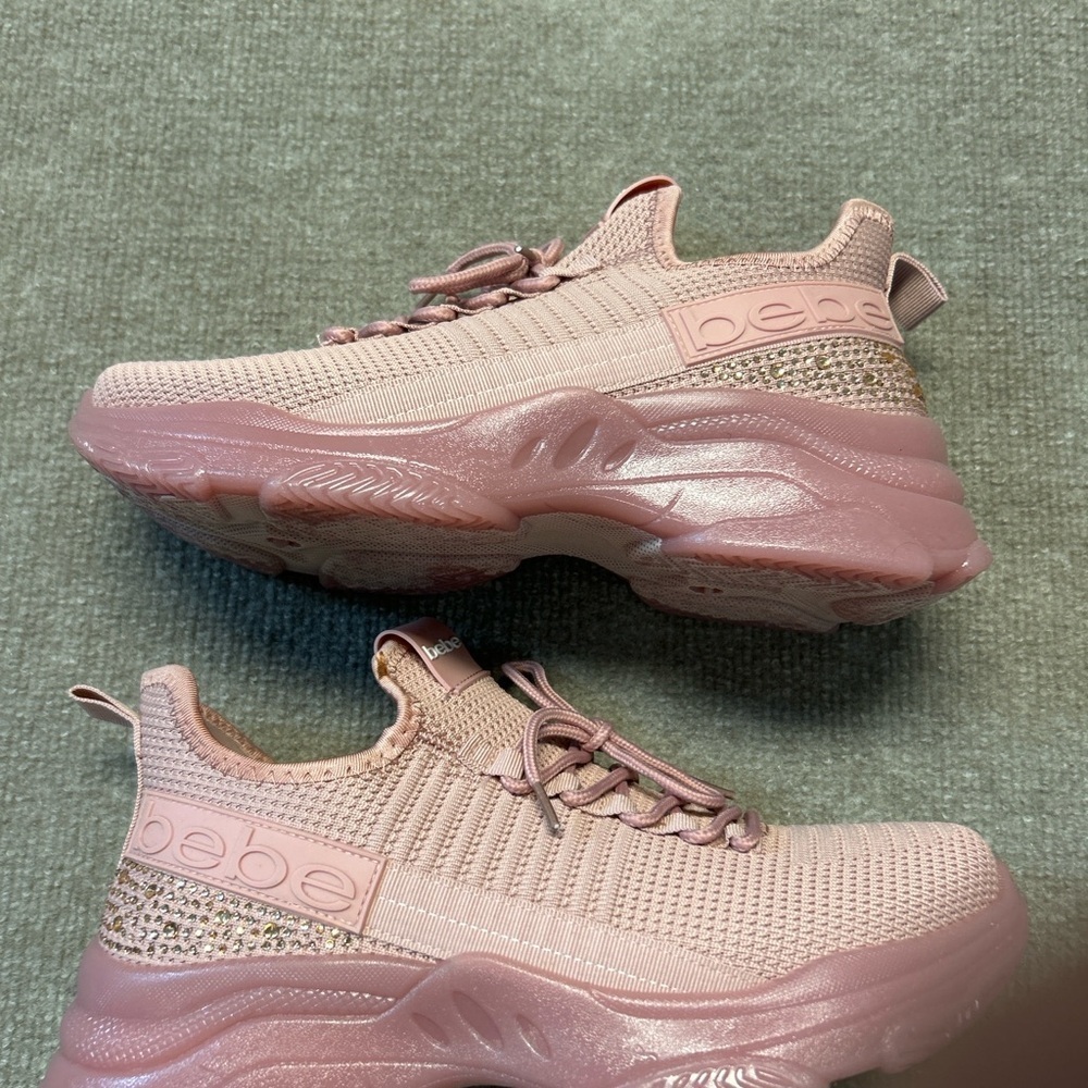 Bebe Women's Mauve Knit Sneakers